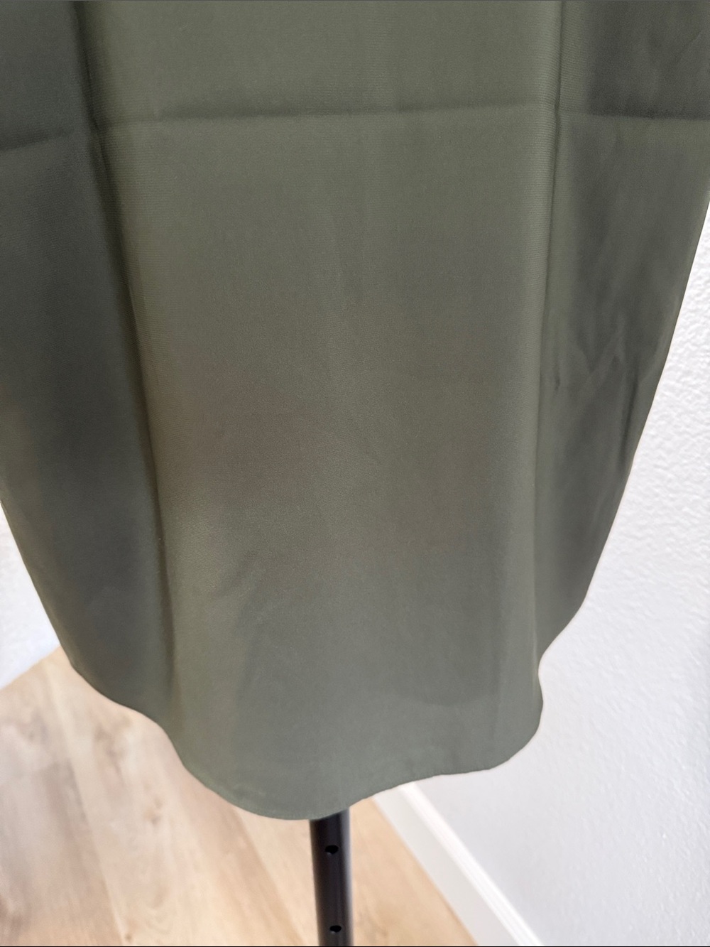 Express Olive Green V-Neck Cap Sleeve Blouse - Picture 6 of 6